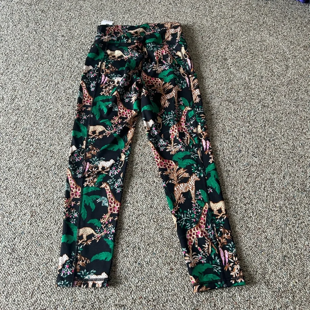 Lilly Pulitzer Black Leggings with Green and Tan Jungle Animal Print - Picture 2 of 5
